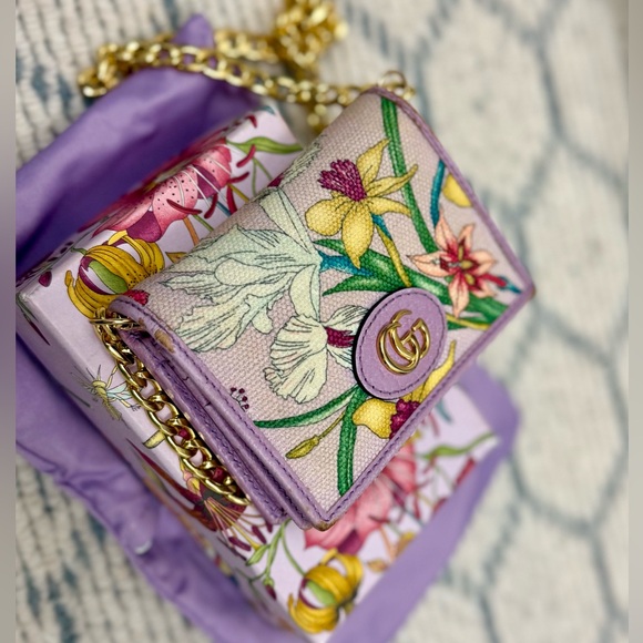 SOLD GUCCI Limited Edition Lavender Floral Feminine Wallet - Picture 6 of 16